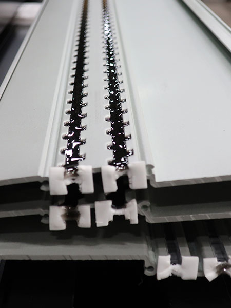 Linetec Thermal Pour Debridge closeup