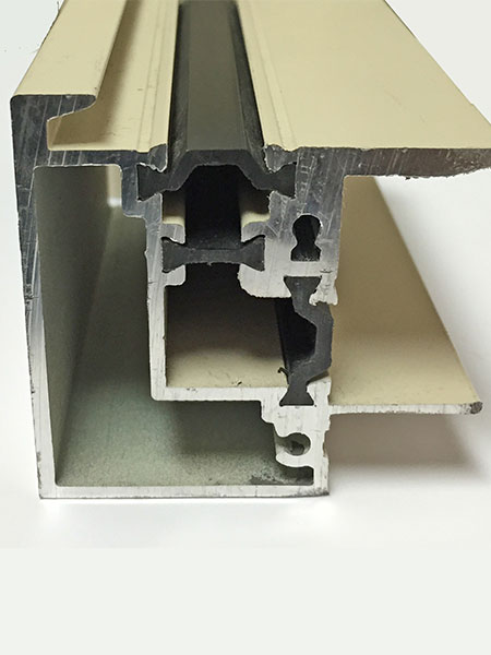 Services linetec Thermal Strut 90 Degree