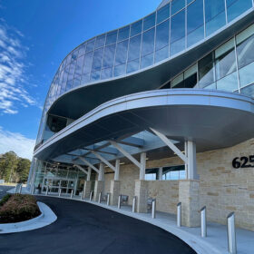 Linetec_VA-SentaraBrockCancerCtr_Acurlite1-web-feature